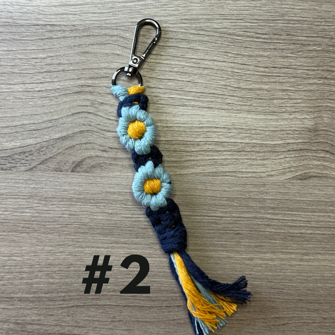 Daisy Keyring - Premade
