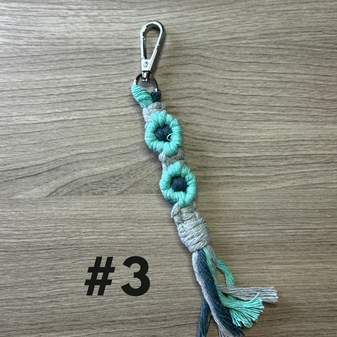 Daisy Keyring - Premade
