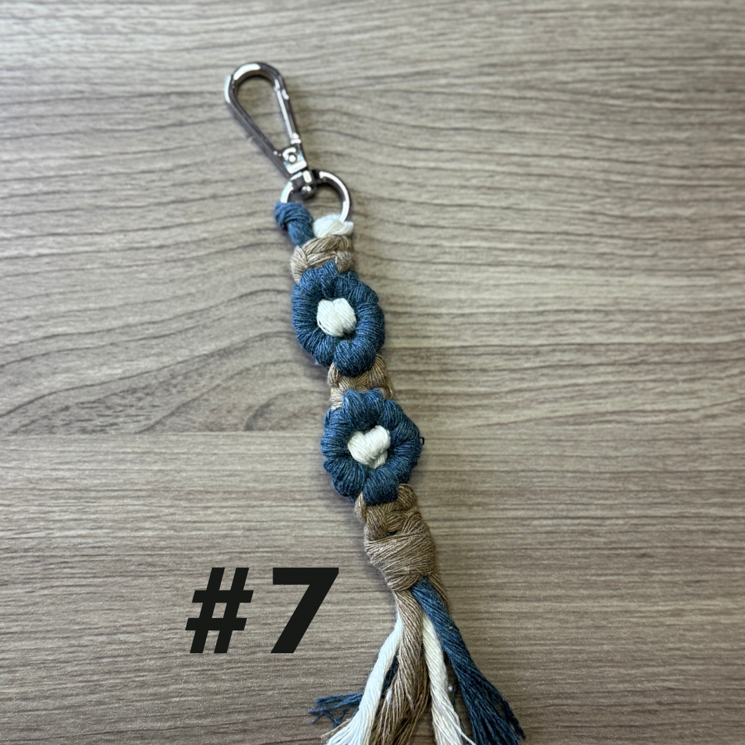 Daisy Keyring - Premade