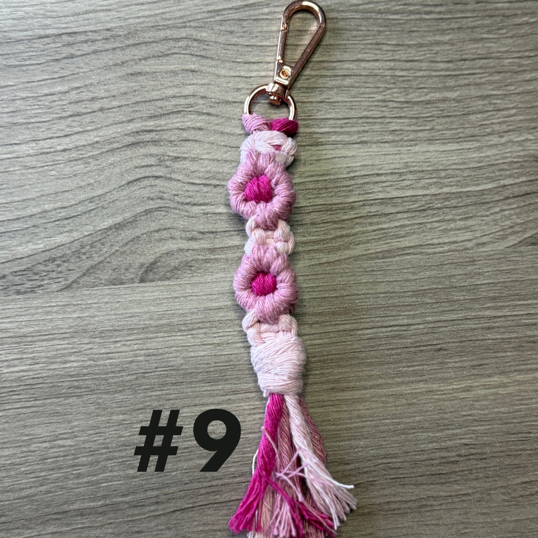 Daisy Keyring - Premade