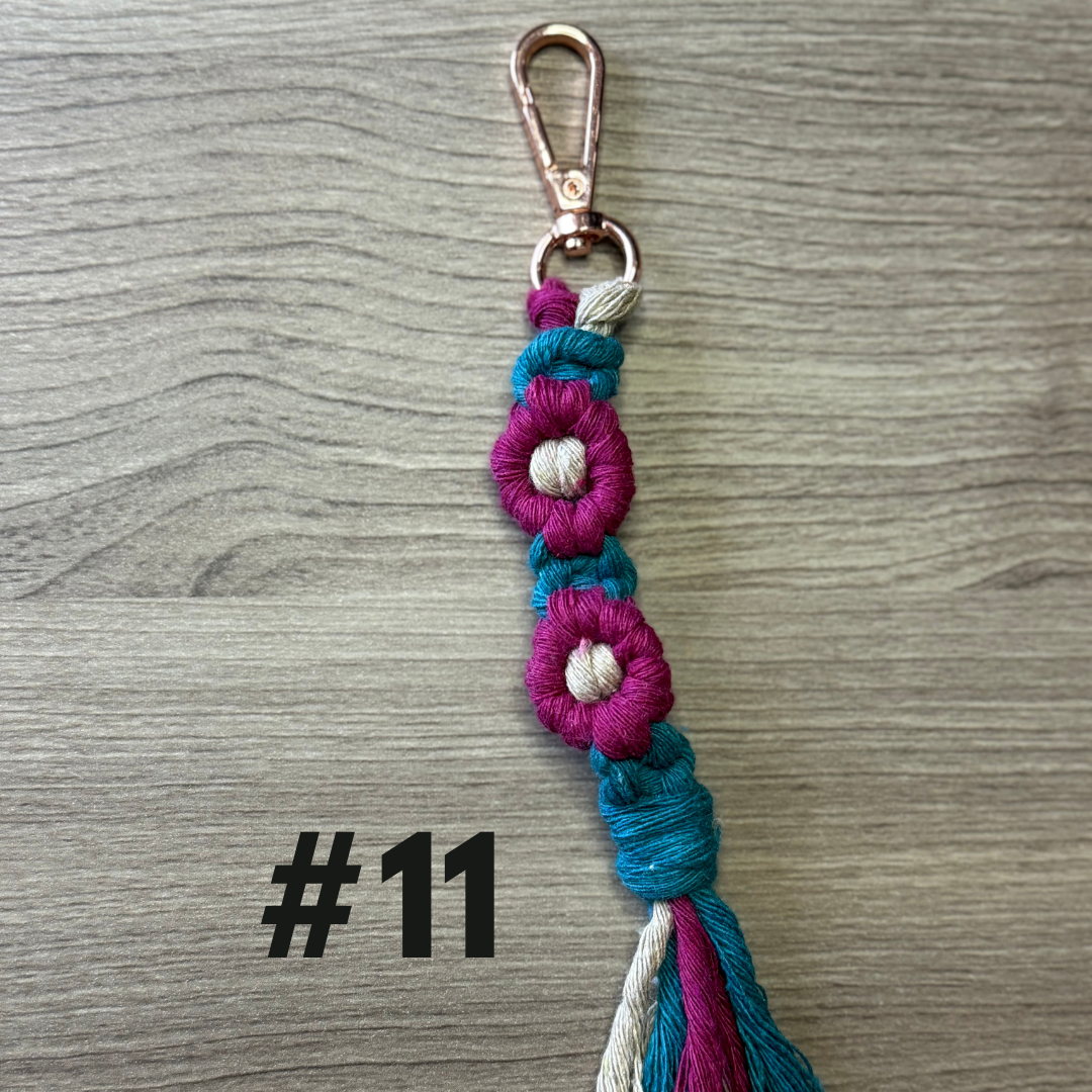 Daisy Keyring - Premade